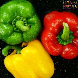 FRESH & CRUNCHY CAPSICUM BELL PEPPERS TRIO (RED YELLOW & GREEN) IMPORTED FROM MALAYSIA - 3 PCS - ISTANA ROYAL FRUITS
