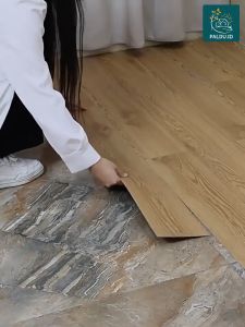 Paldu ID - Stiker Lantai Floor Vinyl 1 Dus 36pcs 91.4cmX15.2cm Tebal 1-2mm Dengan Lem High Quality