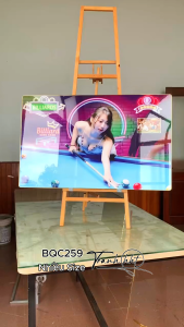 Tranh phòng Billiards Bida Bi-a người đẹp cầm cơ tráng gương treo tường BQC259