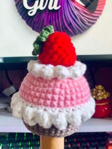 Móc khóa bằng len.bánh kem handmade