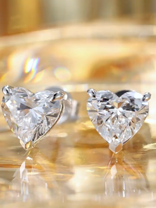 Lab Grown Diamond Heart Studs 18k Gold（White/Yellow/Rose）| 18k 金心形培育钻石耳钉