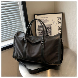 Lightweight Portable Fitness Travel Bag Large Capacity Nylon Luggage Bag for Short Trips Young Women Fashion Trend Bag