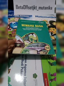 Buku bahasa sunda smp kelas 7B wiwaha basa kurmer