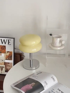 🔶Retro Three-tone Table Lamp Living Room Atmosphere Light Eye Protection Night Light Bedroom Bedside Decoration