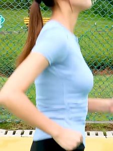 Perban Dada Olahraga Anti Guncangan Kompresi Support untuk Lompat Tali & Lari Tali Elastis Tinggi Nyaman