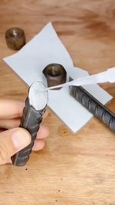 35G grams Oily Glue Original Glue Universal Adhesive Strong Viscosity Instant Adhesive liquid Glue All-purpose Waterproof Super Glue Fast Repairing and Curing For Metals Plastics Ceramic Glass Wood Shoes Vase Etc