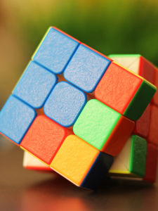 สกินเพื่อการแข่งขันรูบิค ลื่น ระดับมืออาชีพ พื้นผิว ชิ้น รุ่น MrM Magnetic Three Layered Cube ของเล่นเสริมพัฒนาการสำหรับเด็ก