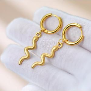 SKYRIM Womens Earrings Stainless Steel Serpentine Grid Pendant Elegant Jewelry