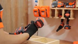 PUMPKIN เครื่องชาร์จแบตเตอรี่ แบบชาร์จคู่ 2 ช่อง 3A P20V-C30XD รหัส 50385 | แท่นชาร์จแบตเตอรี่