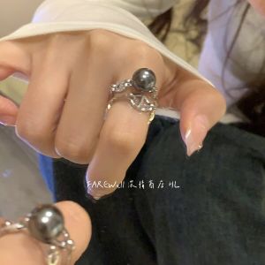 Fujia Gold Gray Pearl Ring: A Stylish & Special-Interest Design