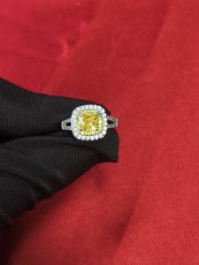 Diamcity (Free Gra Certificate) 925 Diskon Besar Perak Cincin Terbuka Moissanite Kuning Baru untuk Wanita