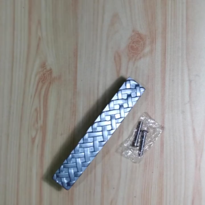 8138 Chrome Cabinet Door Pull Handle with Screw 96mm
