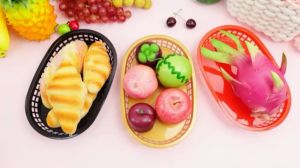 Food Serving Tray Plastic Fast Food Basket Stackable Fried Chicken Tray Picnic Food Plate
