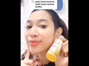 FACIAL WASH SAFFRON BPOM SABUN WAJAH SAFFRON WITH LEMON MENCERAHKAN WAJAH PERAWATAN WAJAH FACIAL WASH GLOWING SABUN GLOWING