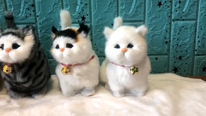 【Bestmix】【Bestmix】ตุ๊กตาน้องแมวมีเสียง ผมนุ่มมาก การออกแบบการจําลอง ตกแต่งหน้ารถ/ห้อง/บ้าน เหมาะสําหรับการให้ของขวัญ