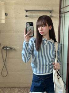Lin Momo Early Autumn 2024 High-End Blue White Stripes Polo Neck Knitted Long Sleeve Womens Fashion Casual Loose Fit Top