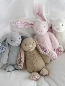 23Cm Đáng Yêu Họa Tiết Hoa Thỏ Sang Trọng Đồ Chơi Huggable Mềm Thú Nhồi Bông Búp Bê Thỏ Với Hoa Tai Cho Bé Gái Nhà Sưu Tập Quà Tặng Sinh Nhật