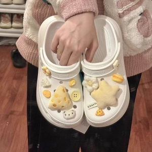 อุปกรณ์เสริมรองเท้า Crocs/Cross หัวเข็มขัดระดับไฮเอนด์พร้อมกระเป๋าสตางค์แฟชั่นฤดูร้อนปี 2025 กระเป๋าสตางค์สุดเท่พร้อมกระเป๋าสตางค์สุดเท่