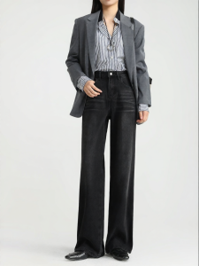 HIPPIE MISS | Black Tencel High-Waist Flare Jeans Slim for Pear Body Shapes