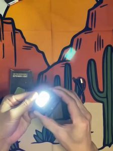 Móc khoá đèn pin led mini COB siêu sáng có nam châm mở bia pin khoẻ Đèn pin Flash chống nước sạc USB dùng đi cắm trại dùng làm móc khóa