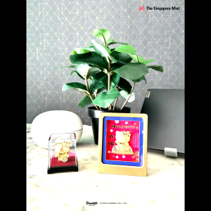 Sanrio Lucky Kitty 24K Gold Foil Frame [The Singapore Mint]