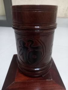 Hộp đựng trà gỗ tăm xe Cao 16cm x10cm x10cm | Chất liệu gỗ tự nhiên | Thiết kế hình trụ | Bề mặt chạm khắc chữ "Phúc" | Đế gỗ chắc chắn | Phù hợp trưng bày trong nhà hoặc văn phòng