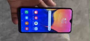 Điện thoại samsung A10s chính hãng giá rẽ