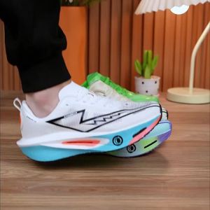 Running Shoes Carbon Plate Marathon Speciality Men Sports Breathable Lightweight Womens Comfortable Chunta Leisure Sneakers