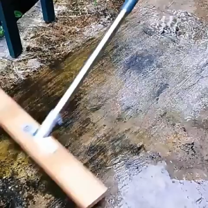 แปรงขัดพื้น แปรงลวดขัดพื้น ทนทาน ไม่ต้องก้ม ด้ามจับยาว 125 ซม.มีให้เลือกหลายขนาด สำหรับพื้นคอนกรีต ลานบ้าน สวน และโรงรถ