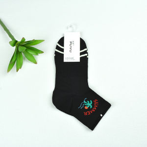 Fashionable Breathable Thin Cotton Socks for Women Spring Summer Mesh Eyelet Embroidered Letter Mid-Calf Thin Cotton Socks