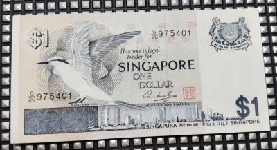 Vintage Singapore $1 Banknotes