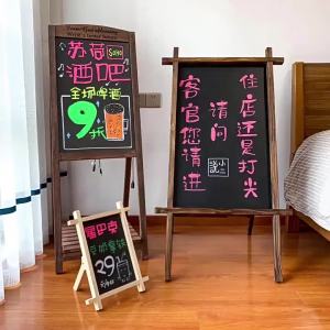 ShowIdea | Creative Tic-Tac-Toe Design Commercial Display Sign