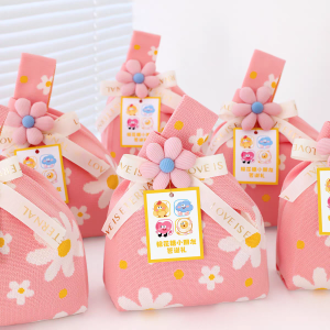 Hand-Woven Flower Pattern Knitted Gift Bag Teachers Day Presents Birthdays Children Adults CanCarry Soft Polyester Lined