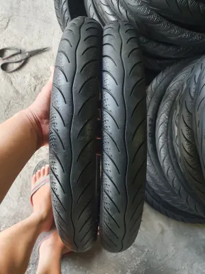 Cặp Vỏ Lốp củ maxxis gai kim cương .....70/90-17 và 80/90-17 ( 2.50-17 và 2.75-17) .dành cho xe Wave Dream Sirut Viva cup.....có xăm .vỏ củ tháo xe còn đẹp .giá rẻ cho ae