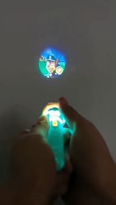 GU Mainan Proyektor Anak Senter Lampu malam 24 Gambar / Flashlight Projector Torch Lamp