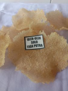Kerupuk Karak Mentah Makanan khas Solo / Kerupuk puli Gendar /Makanan khas Solo Kerupuk Gendar Mentah 500 gram