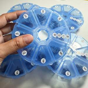 MI FAN SẴN 3D/5D/10D - ĐỘ DÀY 0.05/0.07- ĐỘ CONG D/CC MI SIÊU RẺ SIÊU ĐẸP HỘP 1000 FANSCHẤT MI ĐEN  MỀM DỄ BẮT KEO CHÂN SIÊU NHỎ- DỤNG CỤ NỐI MI