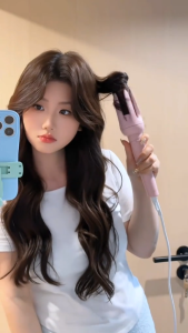 【ล้างราคาสินค้าคงคลัง】32mmเครื่องม้วนผมอัตโนมัติ ความร้อนผมอย่างรวดเร็ว ใช้สำหรับผมยาว ทำให้ผมม้วน