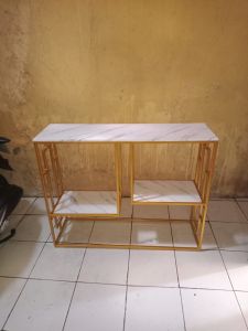 meja dekorasi ruang tamu minimalis modernmeja dekorasi ruang tamu serbagunameja minimalis modern terbaru