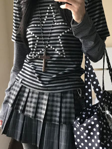 เสื้อยืดแขนยาวลายทางสไตล์ย้อนยุคสำหรับผู้หญิง ชุดแฟชั่นฤดูใบไม้ร่วงต้นๆ ประดับเพชร ทรงเข้ารูป ผ้าฝ้าย ปกติ