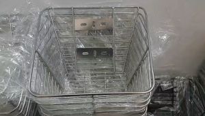 ตะกร้า WAVE 110s/110/110i/110i วัสดุเหล็กชุบโครเมี่ยมเงา พร้อมน็อตอุปกรณ์ติดตั้ง แข็งแรงได้มาตรฐาน ราคาที่น่าพอใจ ₱[ส่วนซื้อ]