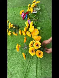 Hoa hướng dương. cụm hoa hướng dương giả . dùng cắm bình cắm giỏ