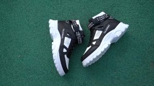 รองเท้าบูทผู้ชายสไตล์วินเทจที่สวมใส่สบาย พื้นกันลื่น แบบผูกเชือก สำหรับกิจกรรมกลางแจ้ง - ใช้ได้ทุกฤดูกาล ลำลอง และรองเท้าวิ่ง