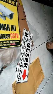 STIKER PINTU GESER + LAMINASI GLOSSY UKURAN 11X30CM