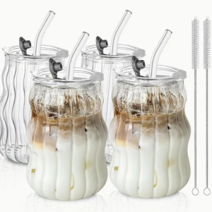 2/4pcs Ribbed Glass Cups with Straw and Lid Wave Shape Design Glassware 18oz Ripple Drinking Glasses 18oz for Iced Coffee Latte