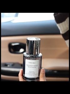 น้ำหอม Car Perfume ก้านไม้หอม น้ำหอมในรถ ดีไซน์สวยหรู 1ขวดหอมนานเทียบ2เทา ไซส์ใหญ่สุดคูม