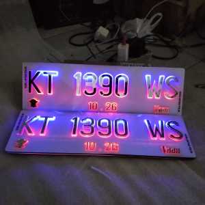 PLAT AKRILIK LED TIMBUL CHROM MOBIL VARIASI