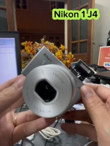 Máy ảnh Nikon1 J4