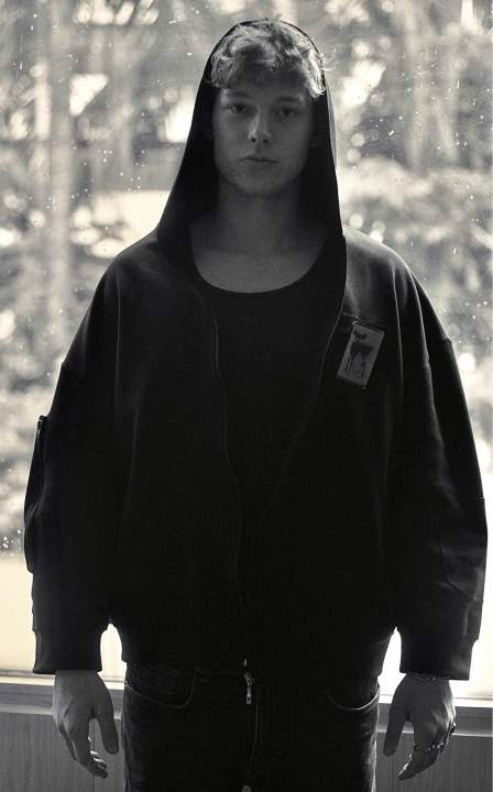 The%20Fawn%20zip%20up%20Animated%20Hoodie%20-%20Image%203