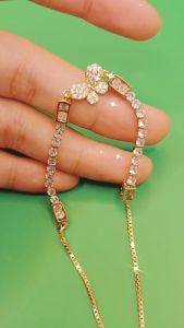 Gelang Agnes 01 Serut Alloy Lapis Mas 18K Permata Zirconia Premium Quality & Tahan Lama BP006G